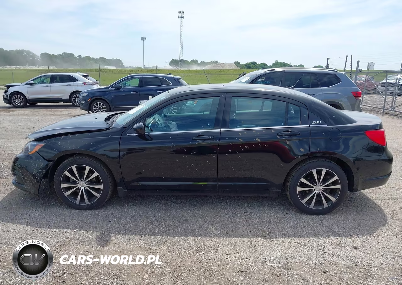 2014 Chrysler 200 Touring VIN:1C3CCBBG1EN159540 - 14