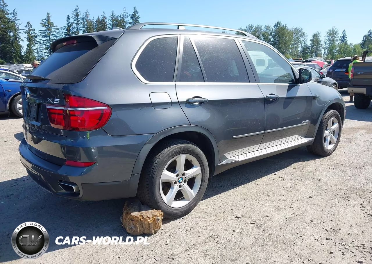2013 BMW X5 xDrive50I VIN:5UXZV8C54D0C16116 - 4
