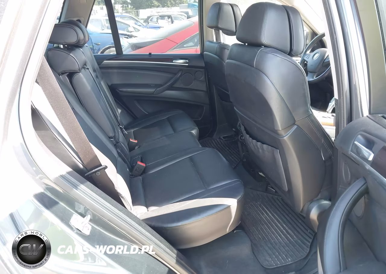 2013 BMW X5 xDrive50I VIN:5UXZV8C54D0C16116 - 8