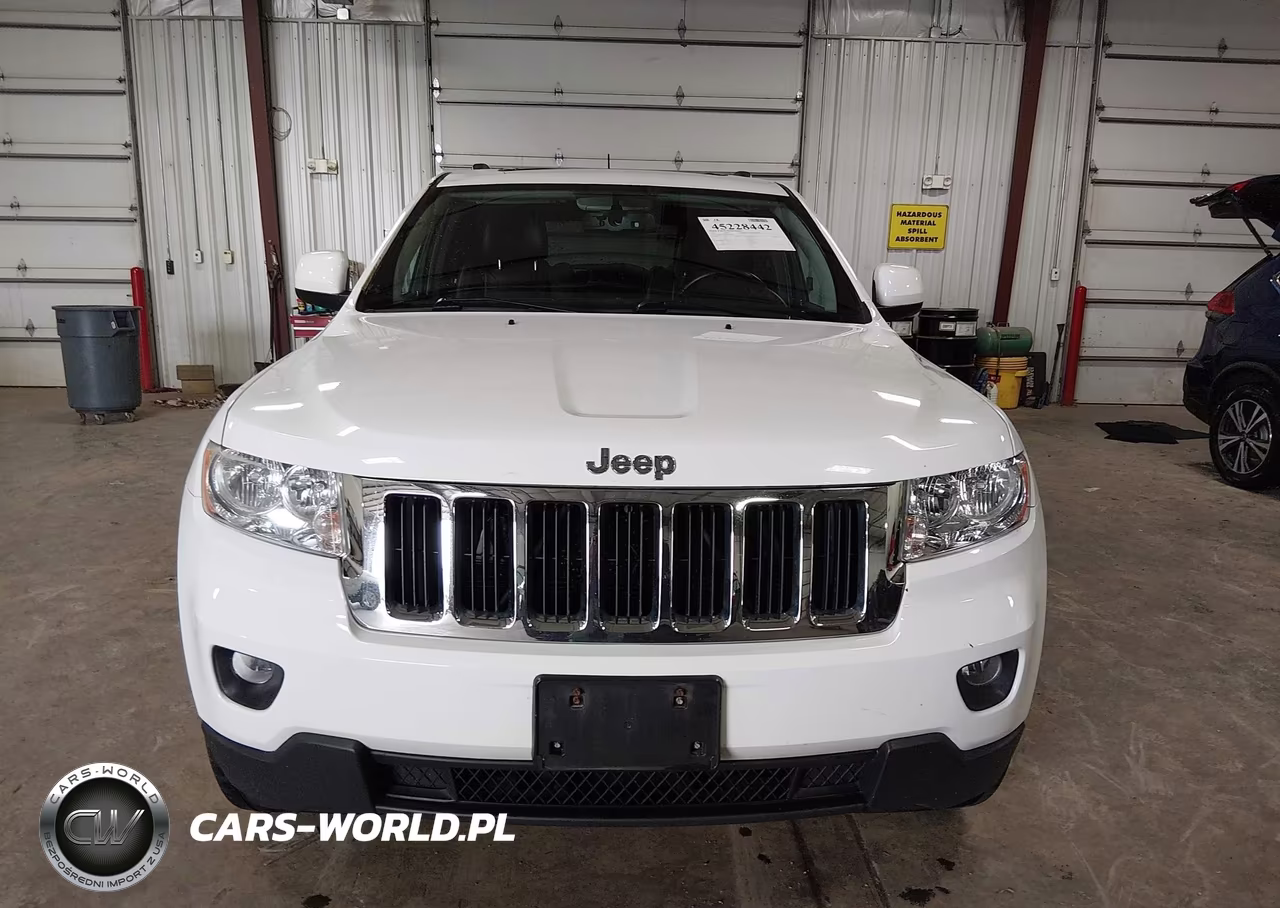 2013 Jeep Grand Cherokee Laredo VIN:1C4RJFAG7DC641430 - 12