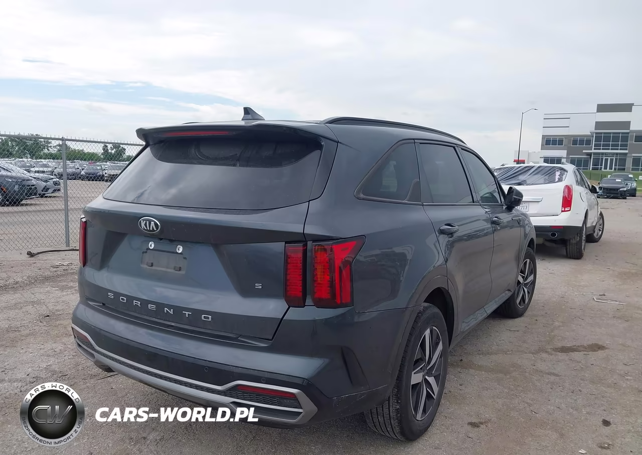 2021 Kia Sorento S VIN:5XYRL4LC6MG020328 - 4