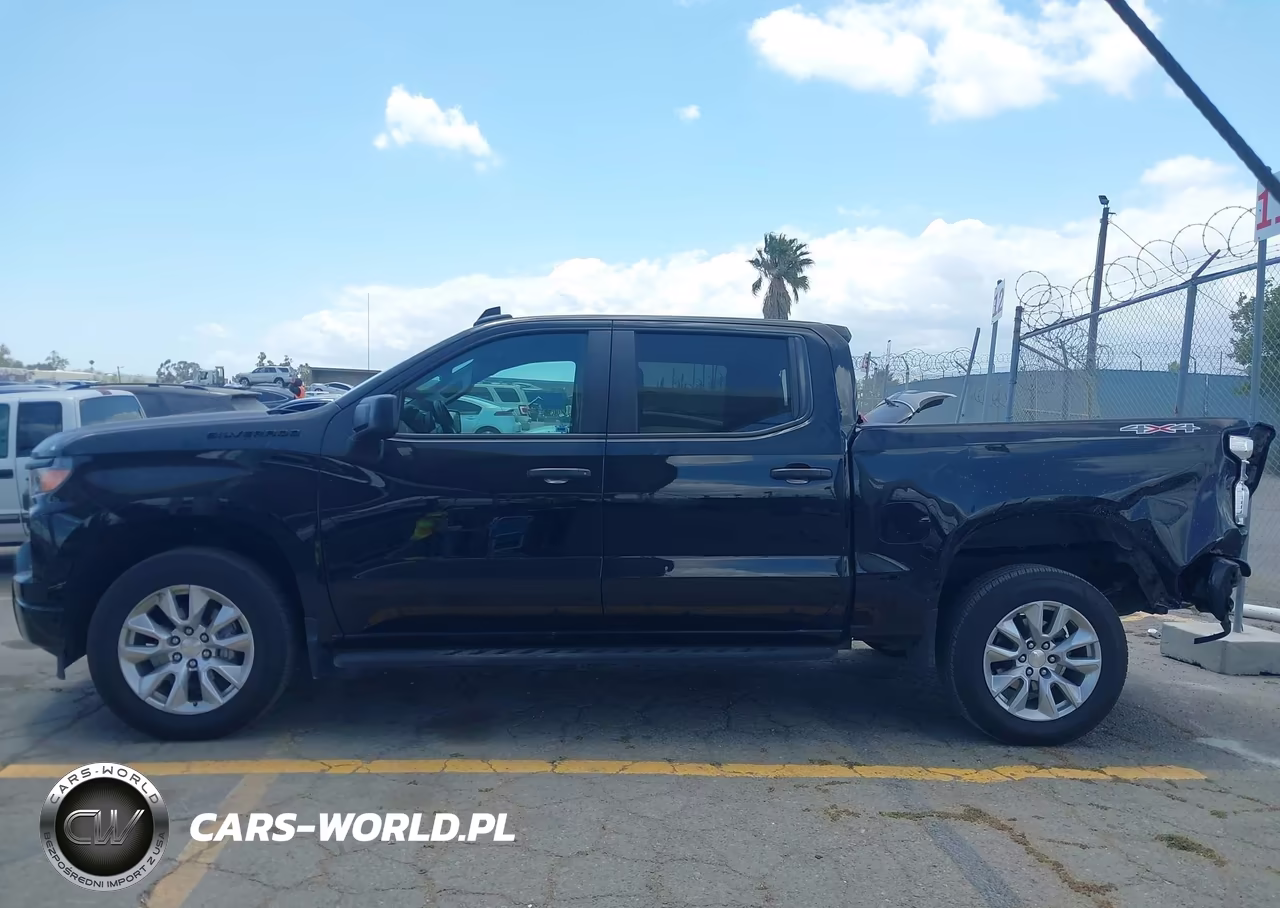 2023 Chevrolet Silverado 1500 4Wd Short Bed Custom VIN:3GCPDBEK3PG288840 - 15