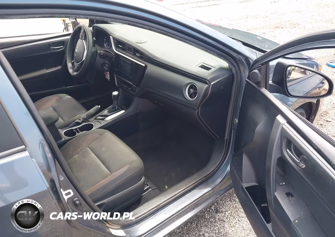 2018 Toyota Corolla Le VIN:2T1BURHE0JC080683 - 5