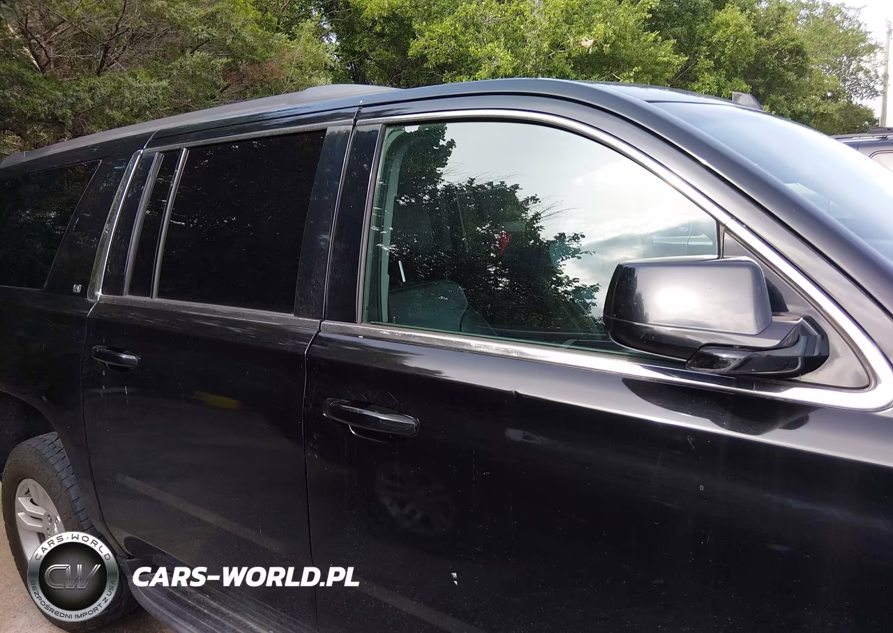 2020 Chevrolet Suburban 4Wd Lt VIN:1GNSKHKC9LR115468 - 13