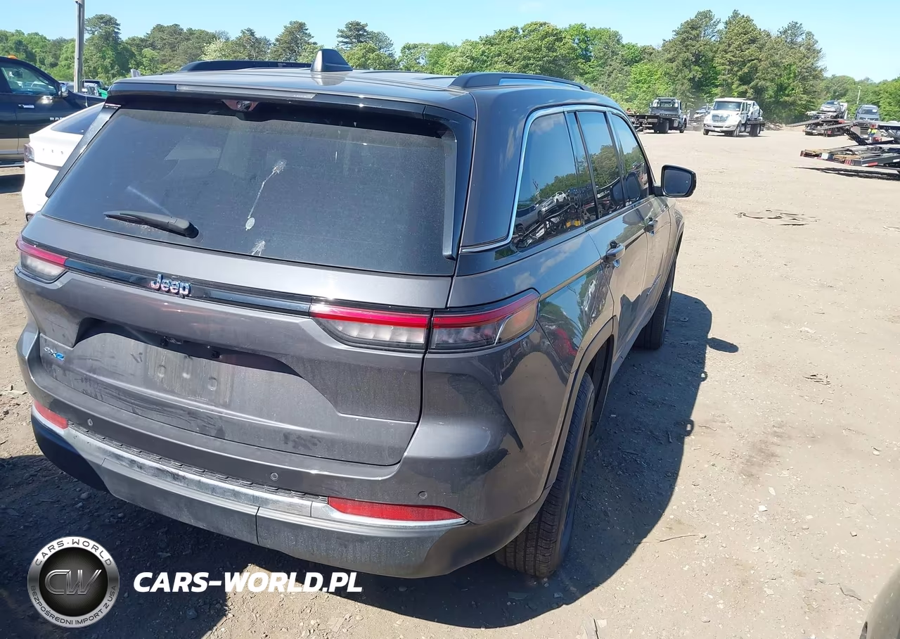 2023 Jeep Grand Cherokee 4Xe VIN:1C4RJYB63PC665598 - 4