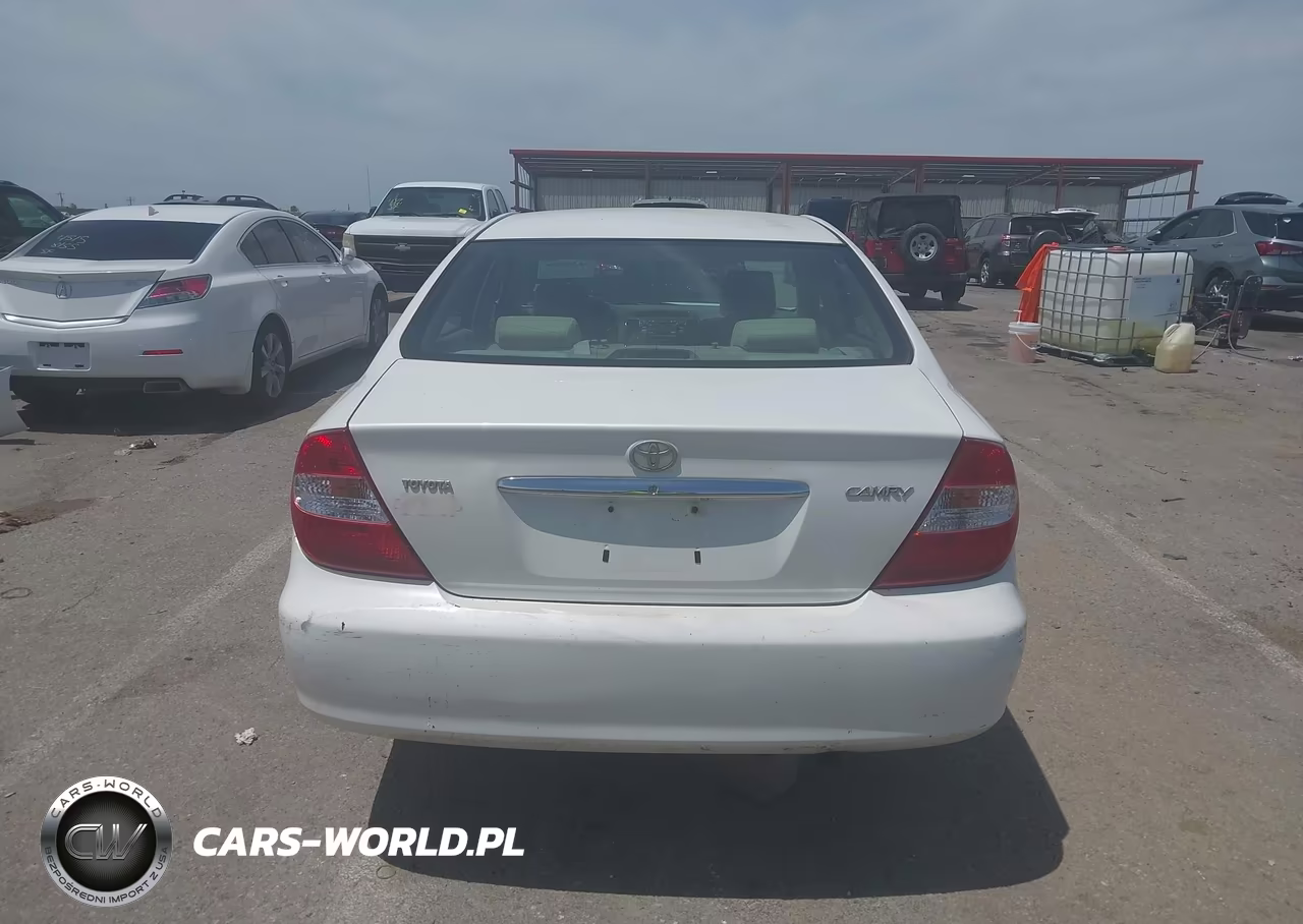 2004 Toyota Camry Le VIN:JTDBE32K840246603 - 16