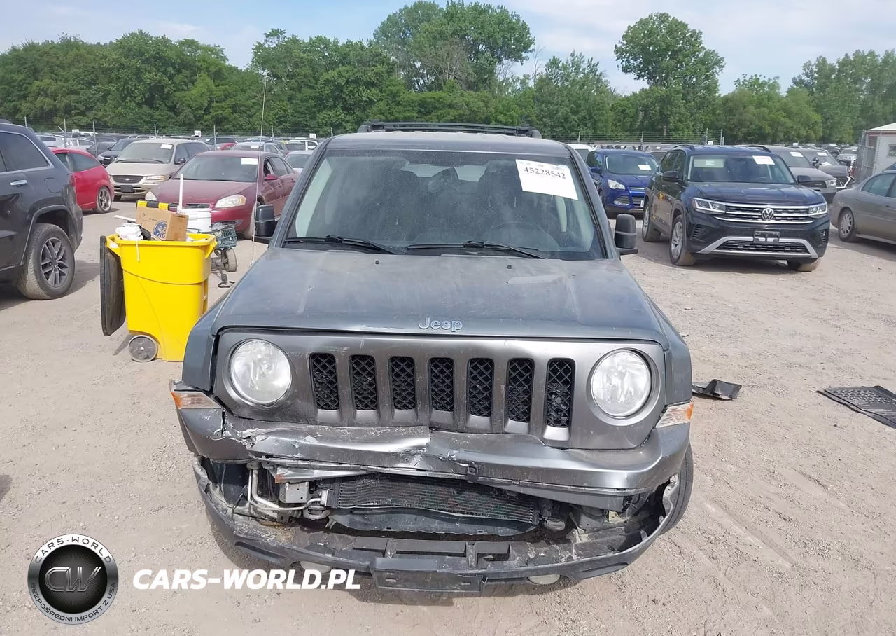 2012 Jeep Patriot Latitude VIN:1C4NJRFB2CD689407 - 13
