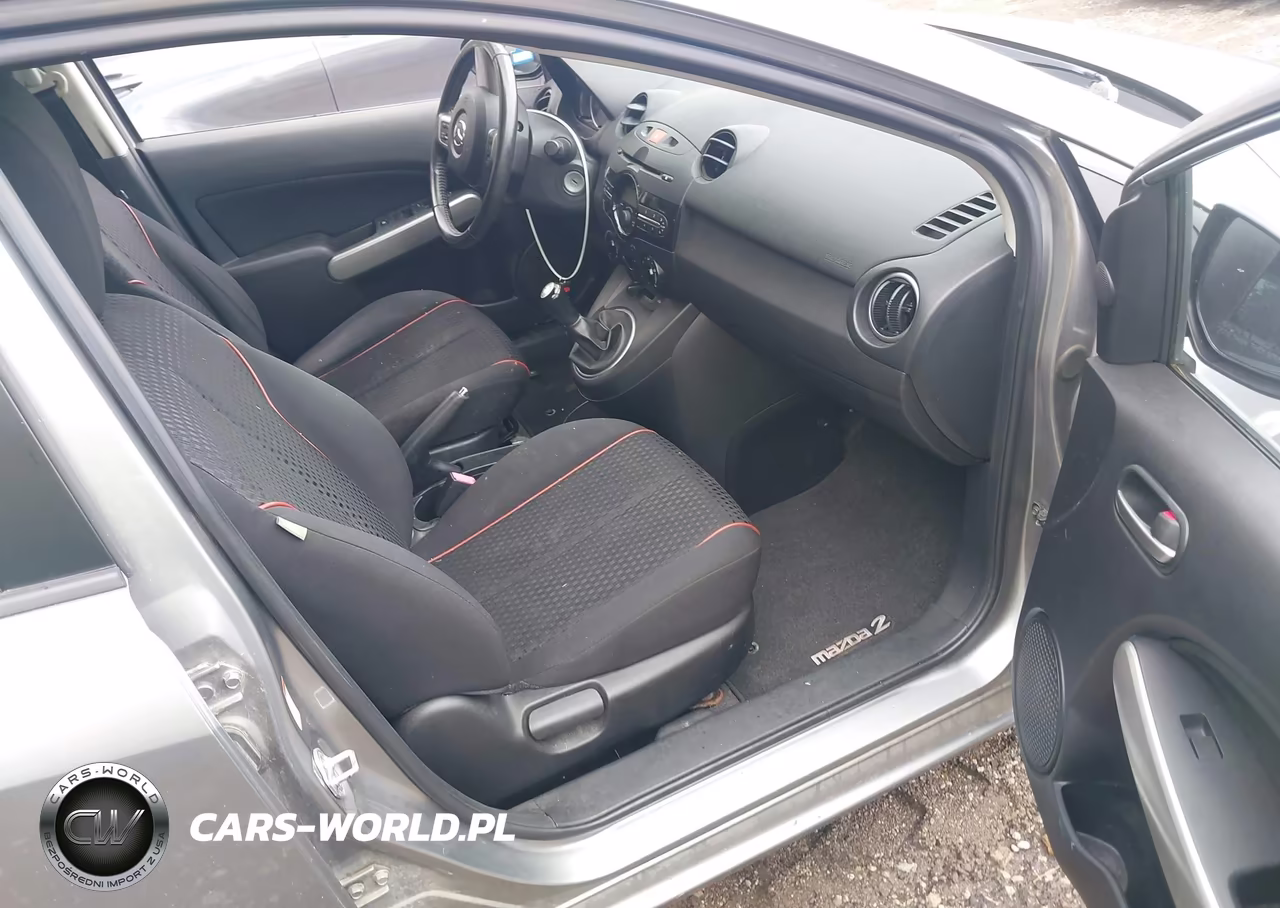 2011 Mazda Mazda2 Touring VIN:JM1DE1HZ3B0101662 - 5