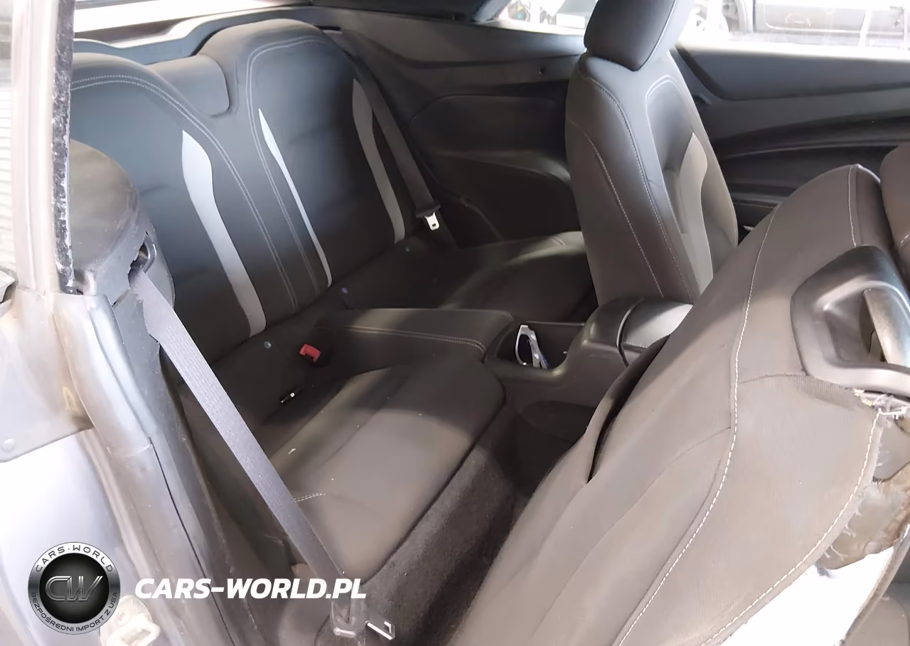 2020 Chevrolet Camaro Rwd 1Lt VIN:1G1FB3DX2L0104581 - 8