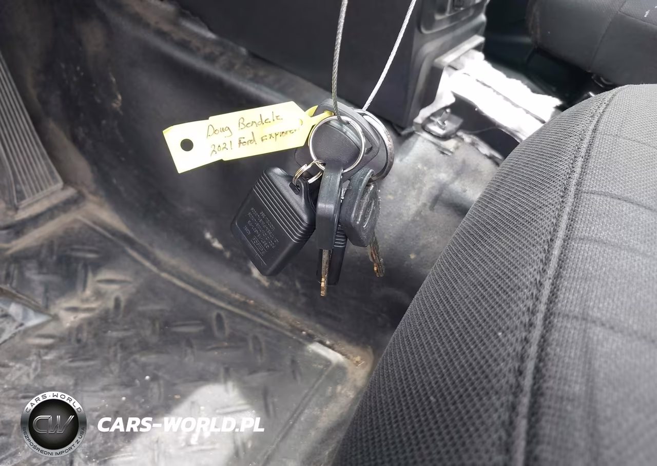 2021 Ford Police Interceptor Utility VIN:1FM5K8AW6MNA09825 - 11