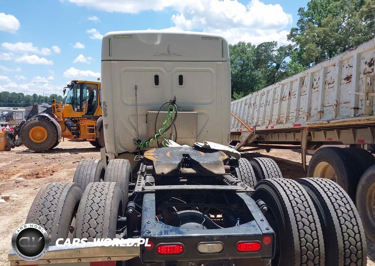 2020 Freightliner New Cascadia 126 VIN:3AKJHHDR5LSMD8853 - 6