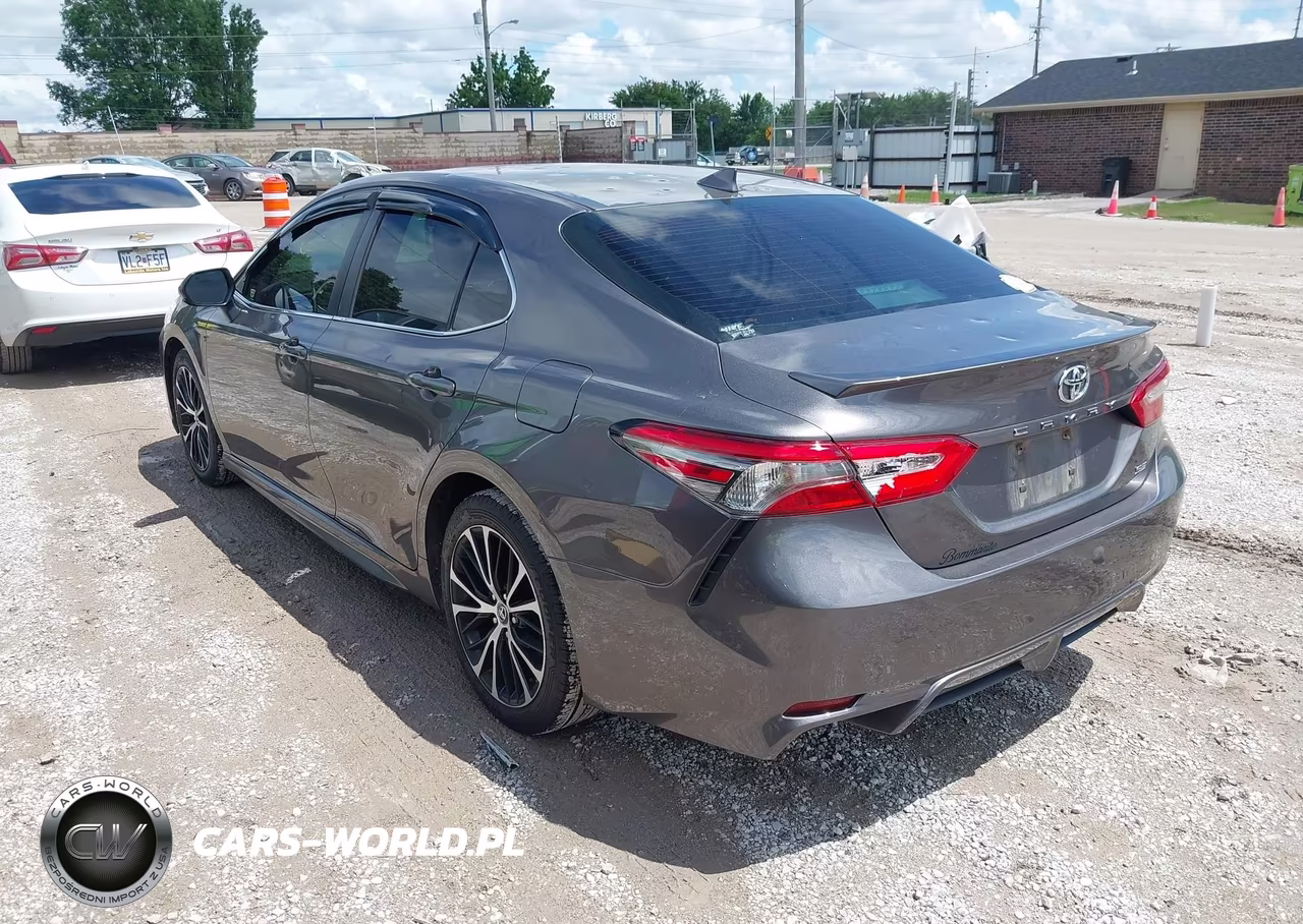 2019 Toyota Camry Se VIN:4T1B11HK0KU231795 - 3