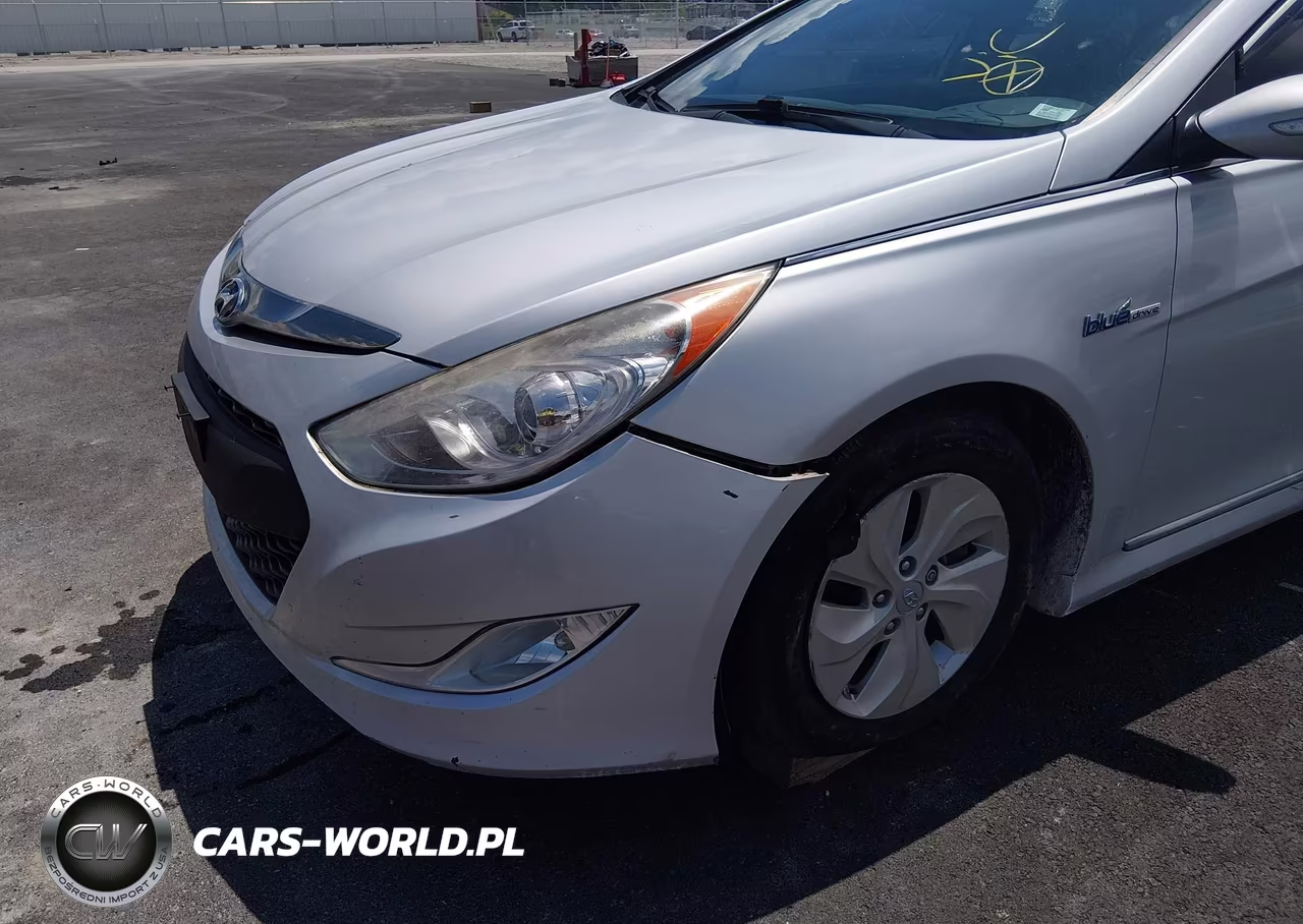2015 Hyundai Sonata Hybrid VIN:KMHEC4A45FA126861 - 6