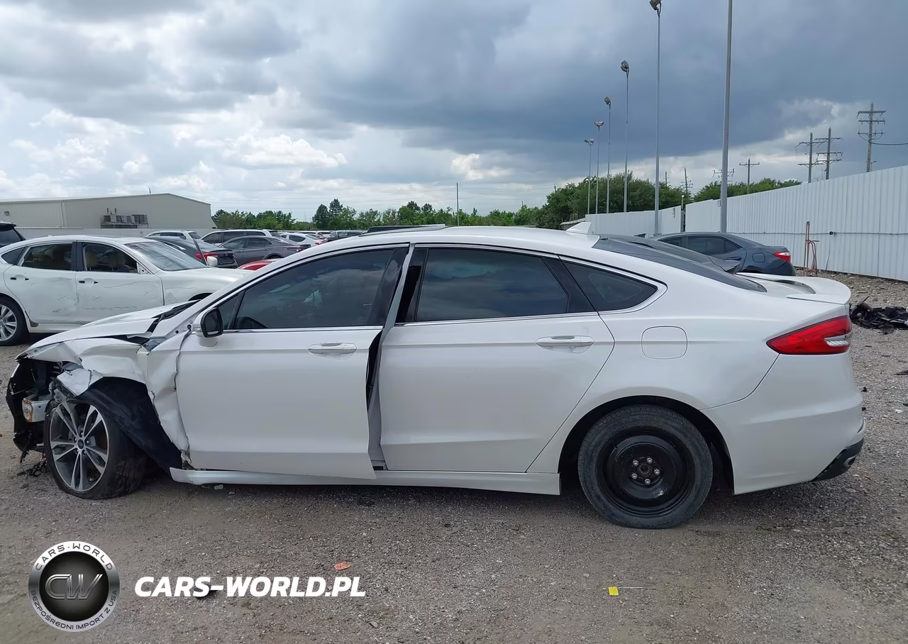 2020 Ford Fusion Titanium VIN:3FA6P0K93LR143844 - 14