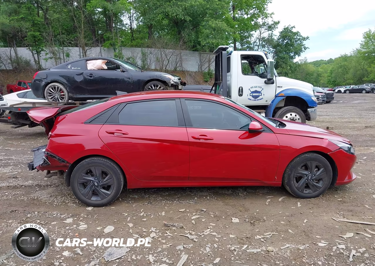 2023 Hyundai Elantra Sel VIN:KMHLM4AGXPU397722 - 13