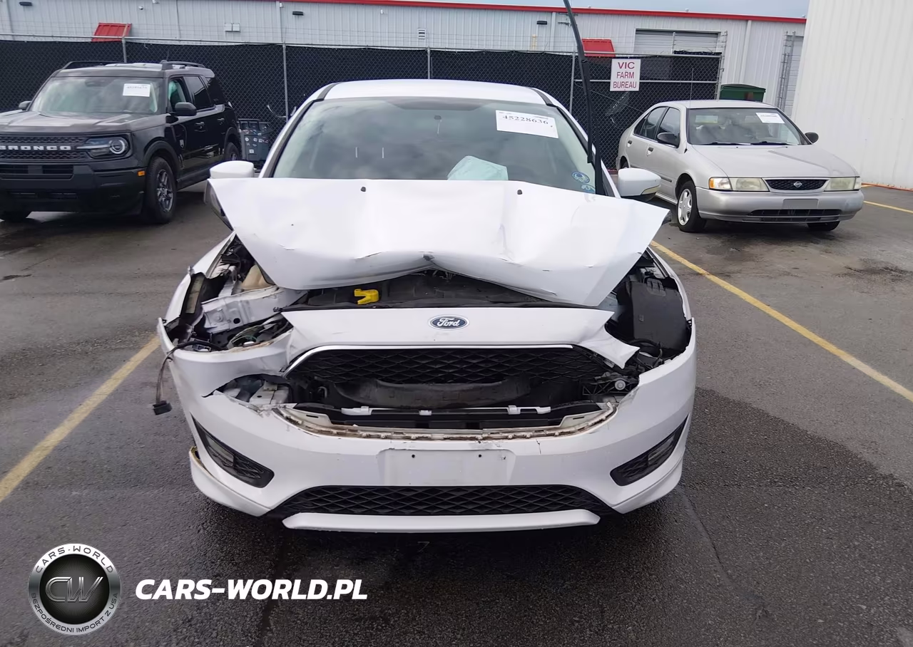 2015 Ford Focus Se VIN:1FADP3K22FL354046 - 12