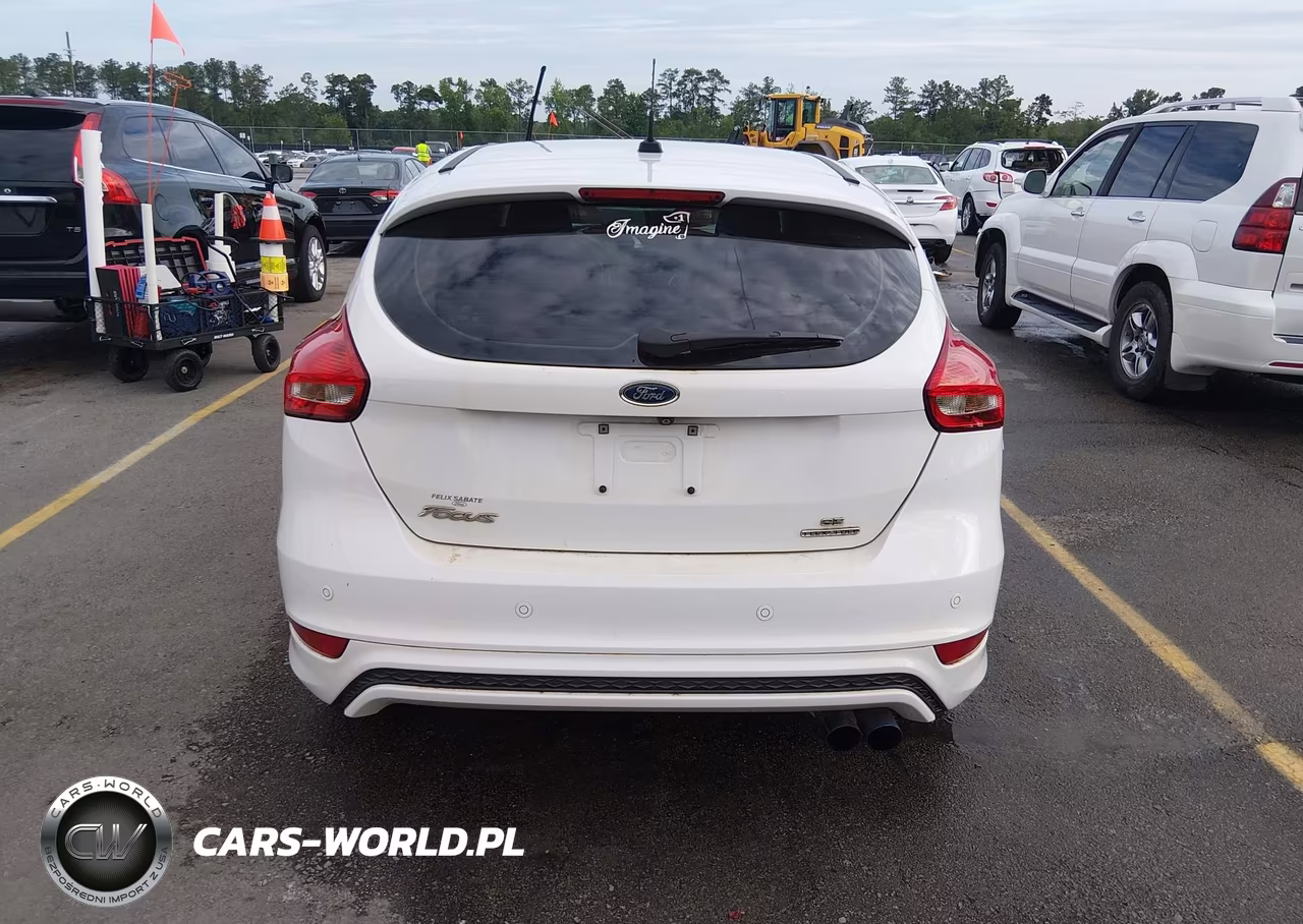 2015 Ford Focus Se VIN:1FADP3K22FL354046 - 16