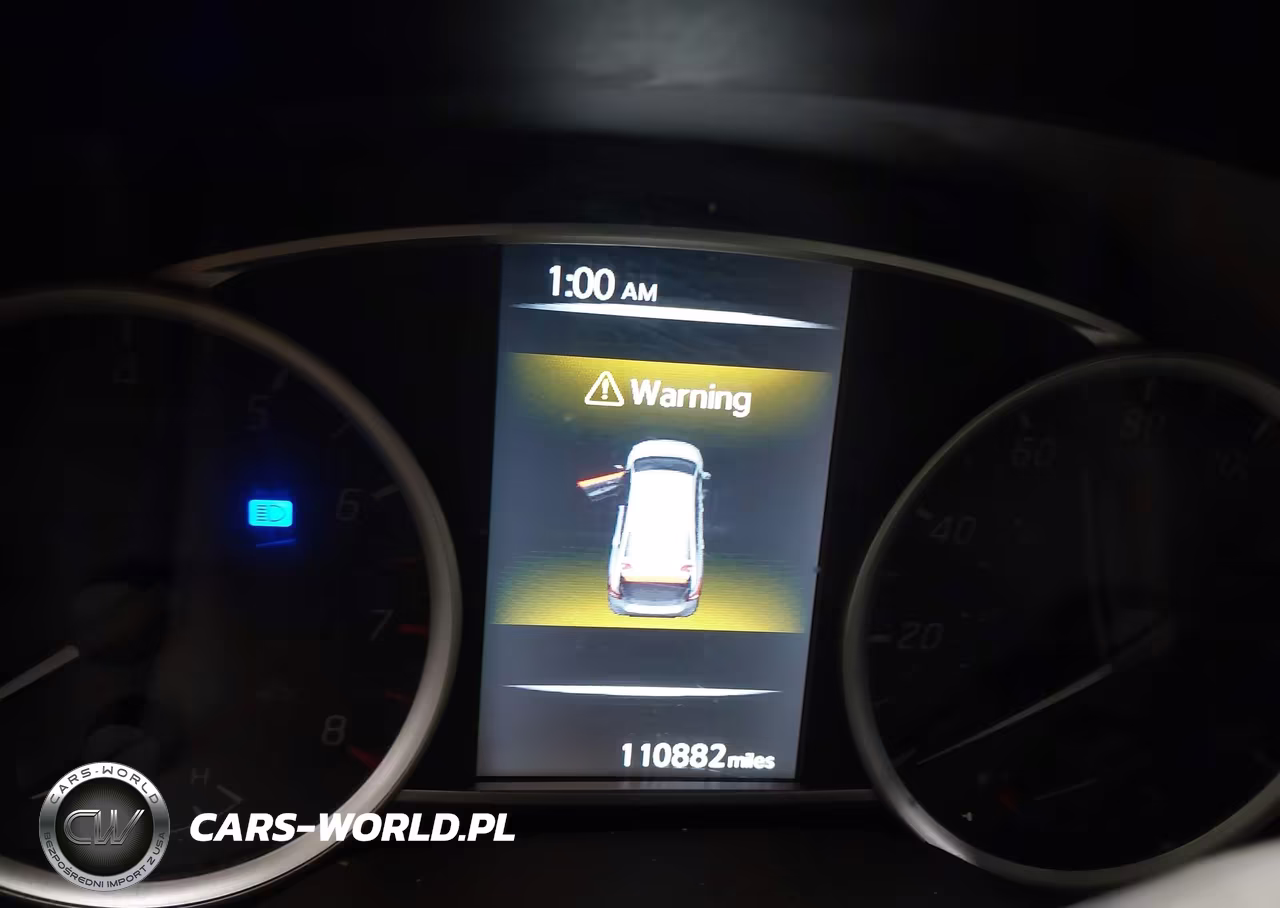 2018 Nissan Sentra S VIN:3N1AB7APXJY232943 - 15