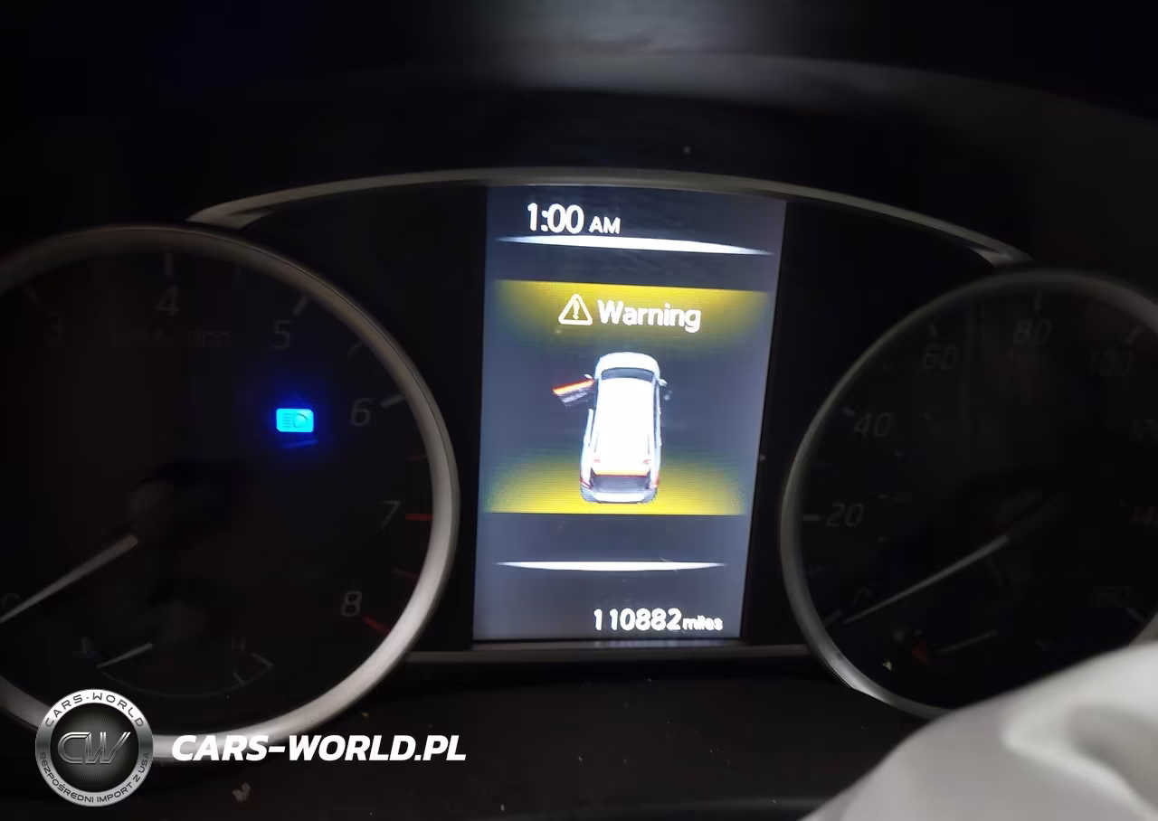 2018 Nissan Sentra S VIN:3N1AB7APXJY232943 - 7