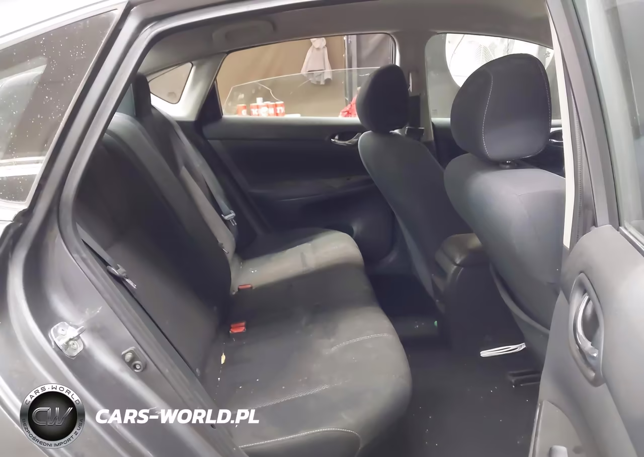 2018 Nissan Sentra S VIN:3N1AB7APXJY232943 - 8