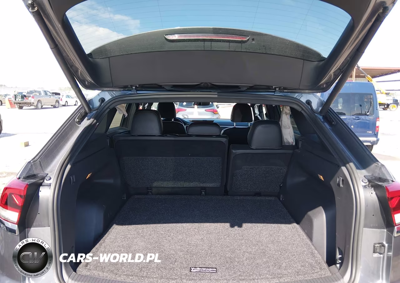 2020 Volkswagen Atlas Cross Sport 3.6L V6 Se W-Technology-3.6L V6 Se W-Technology R-Line VIN:1V26E2CA6LC210986 - 17