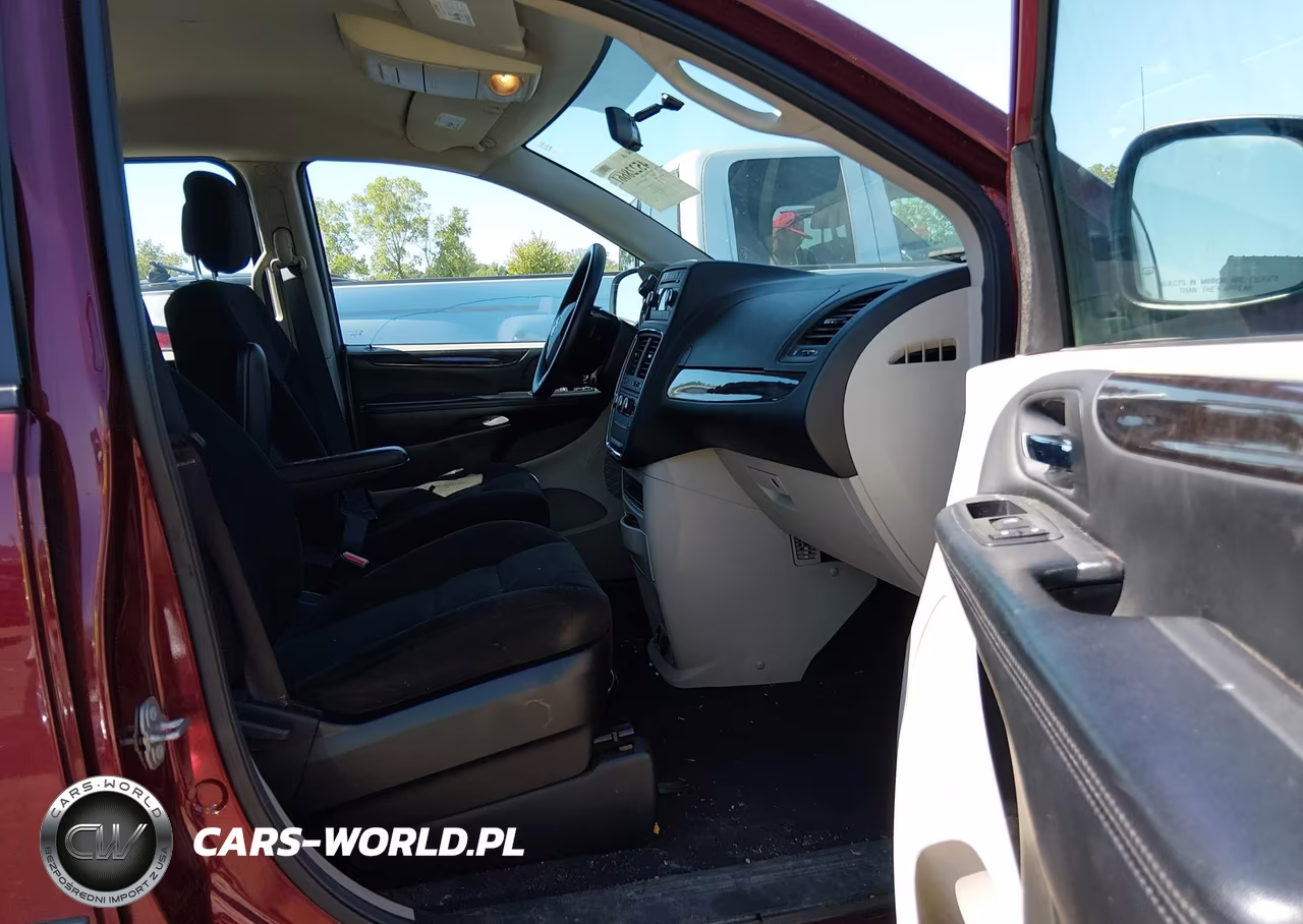 2016 Dodge Grand Caravan American Value Pkg VIN:2C4RDGBG2GR386645 - 5
