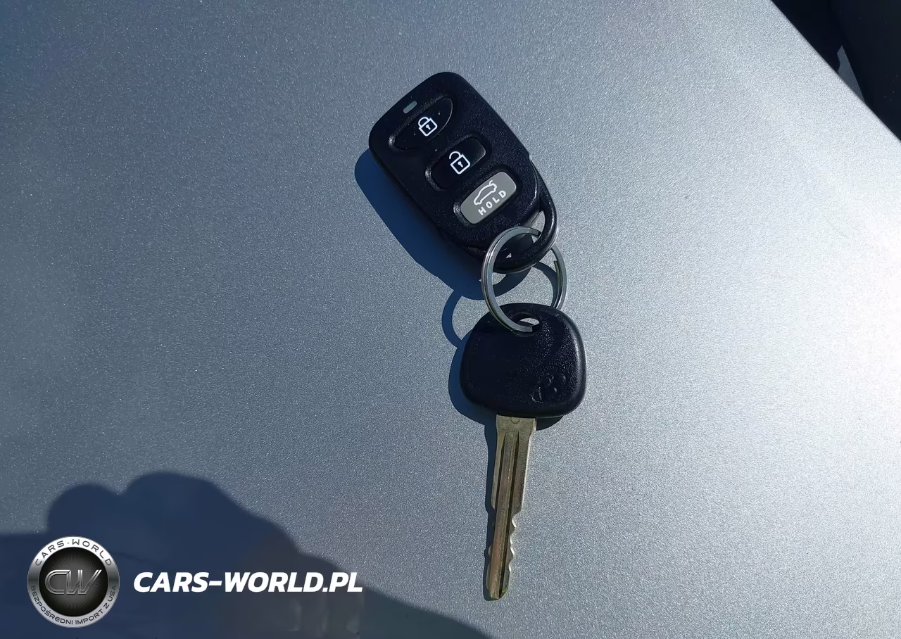 2020 Hyundai Elantra Sel VIN:5NPD84LF8LH565377 - 11