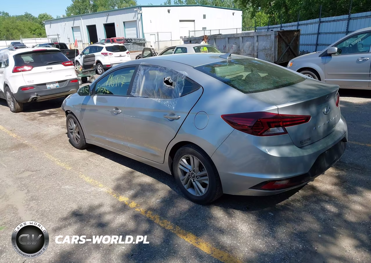2020 Hyundai Elantra Sel VIN:5NPD84LF8LH565377 - 3