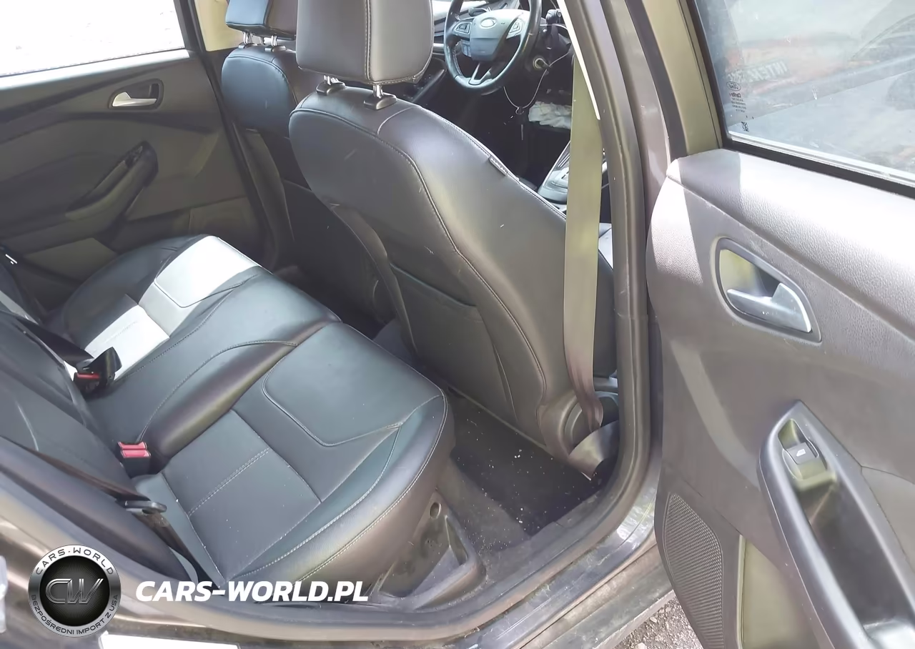 2016 Ford Focus Se VIN:1FADP3K26GL299053 - 8