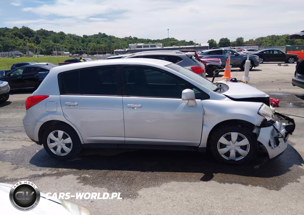 2011 Nissan Versa 1.8S VIN:3N1BC1CP2BL514293 - 13