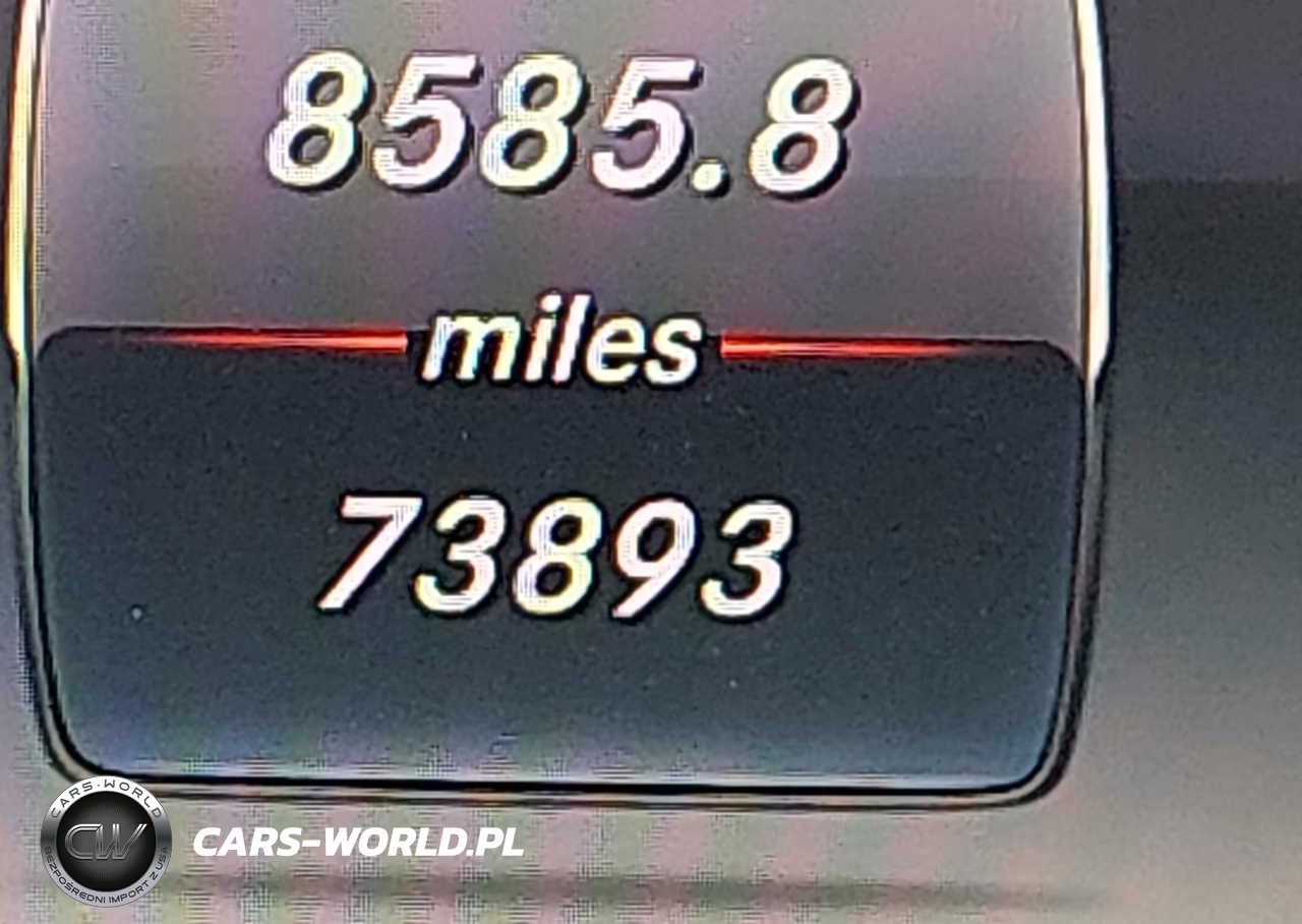 2018 Mercedes-Benz C 300 4Matic VIN:55SWF4KB8JU260890 - 15