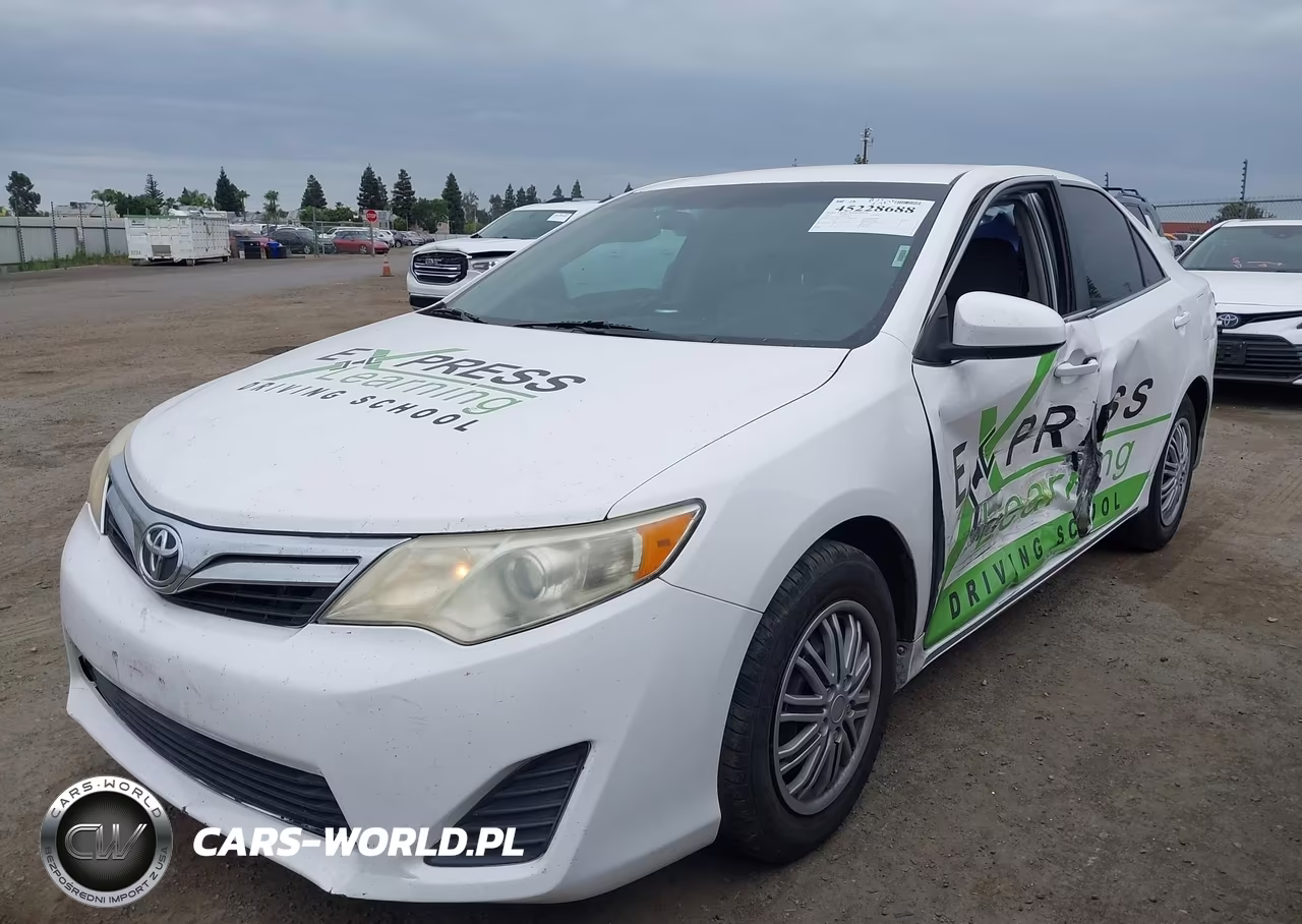 2014 Toyota Camry Le VIN:4T1BF1FK0EU419385 - 2