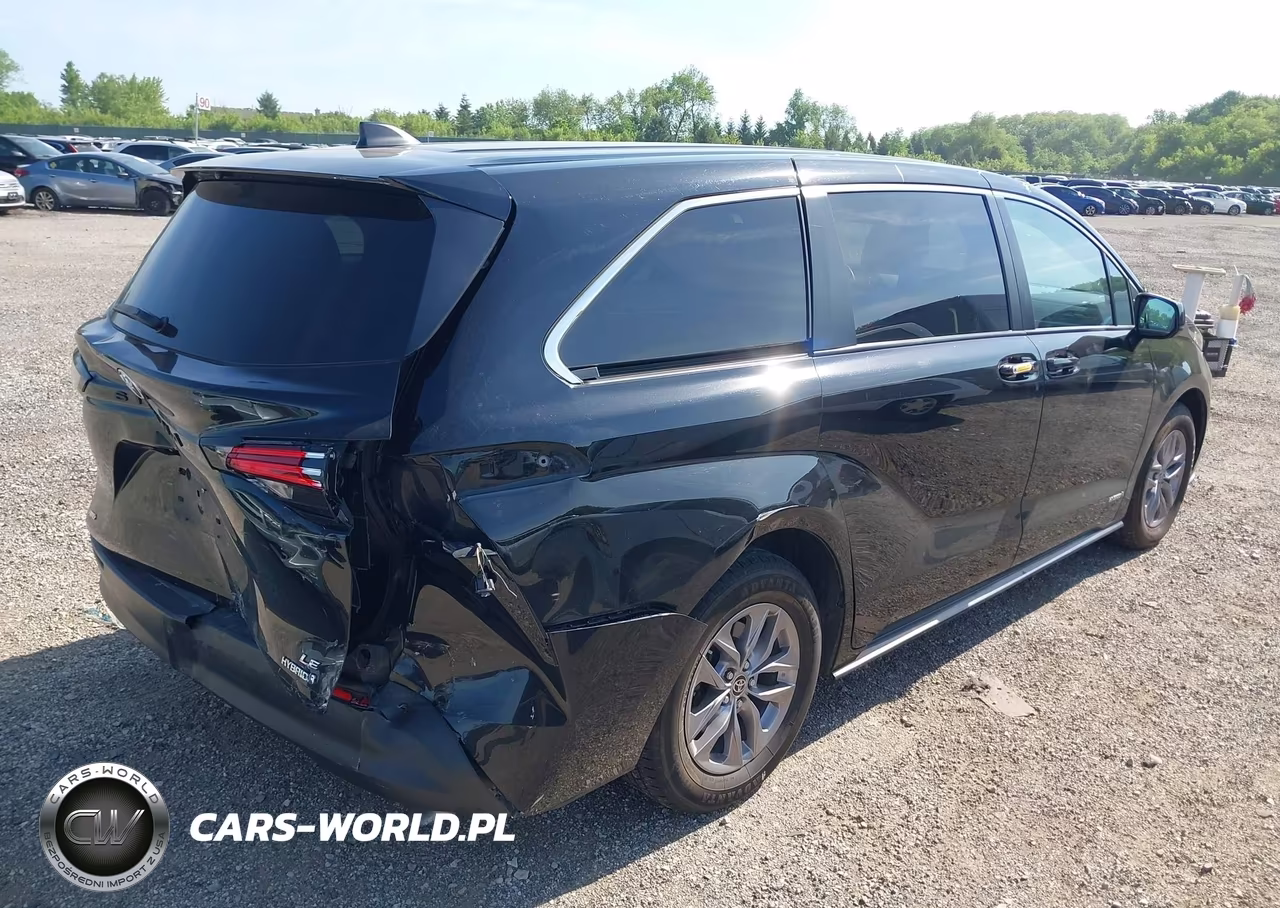2021 Toyota Sienna Le VIN:5TDKSKFC2MS026389 - 4