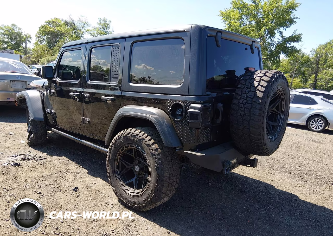 2018 Jeep Wrangler Unlimited Sport S 4X4 VIN:1C4HJXDG1JW305604 - 3