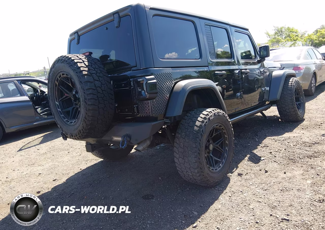 2018 Jeep Wrangler Unlimited Sport S 4X4 VIN:1C4HJXDG1JW305604 - 4