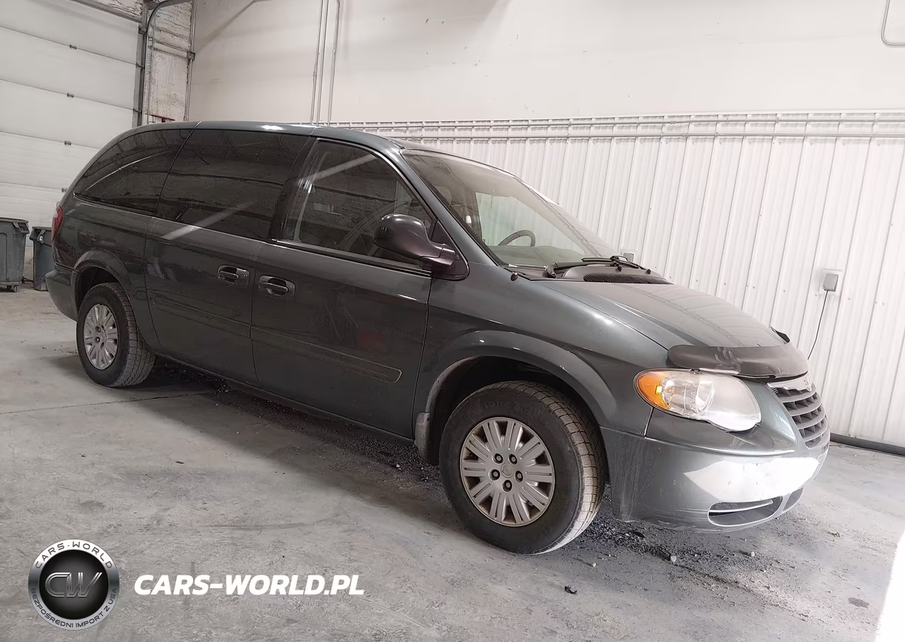 2007 Chrysler Town & Country Lx