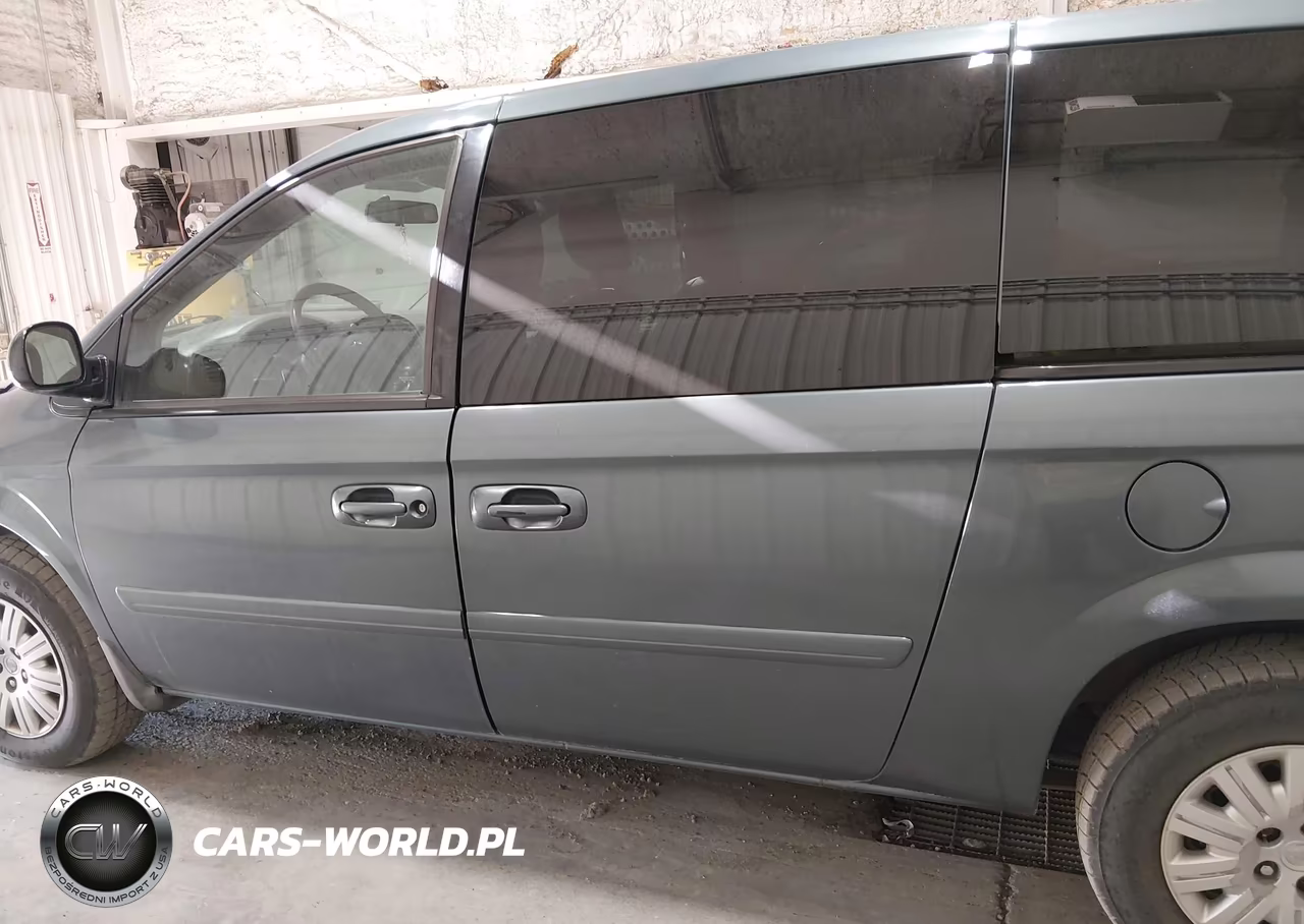 2007 Chrysler Town & Country Lx VIN:2A4GP44R77R170182 - 14