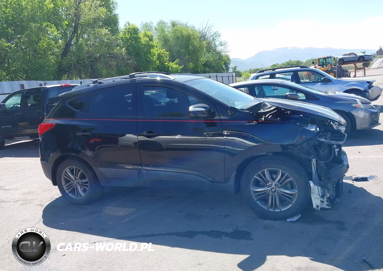 2014 Hyundai Tucson Walking Dead Edition VIN:KM8JUCAG8EU936000 - 14