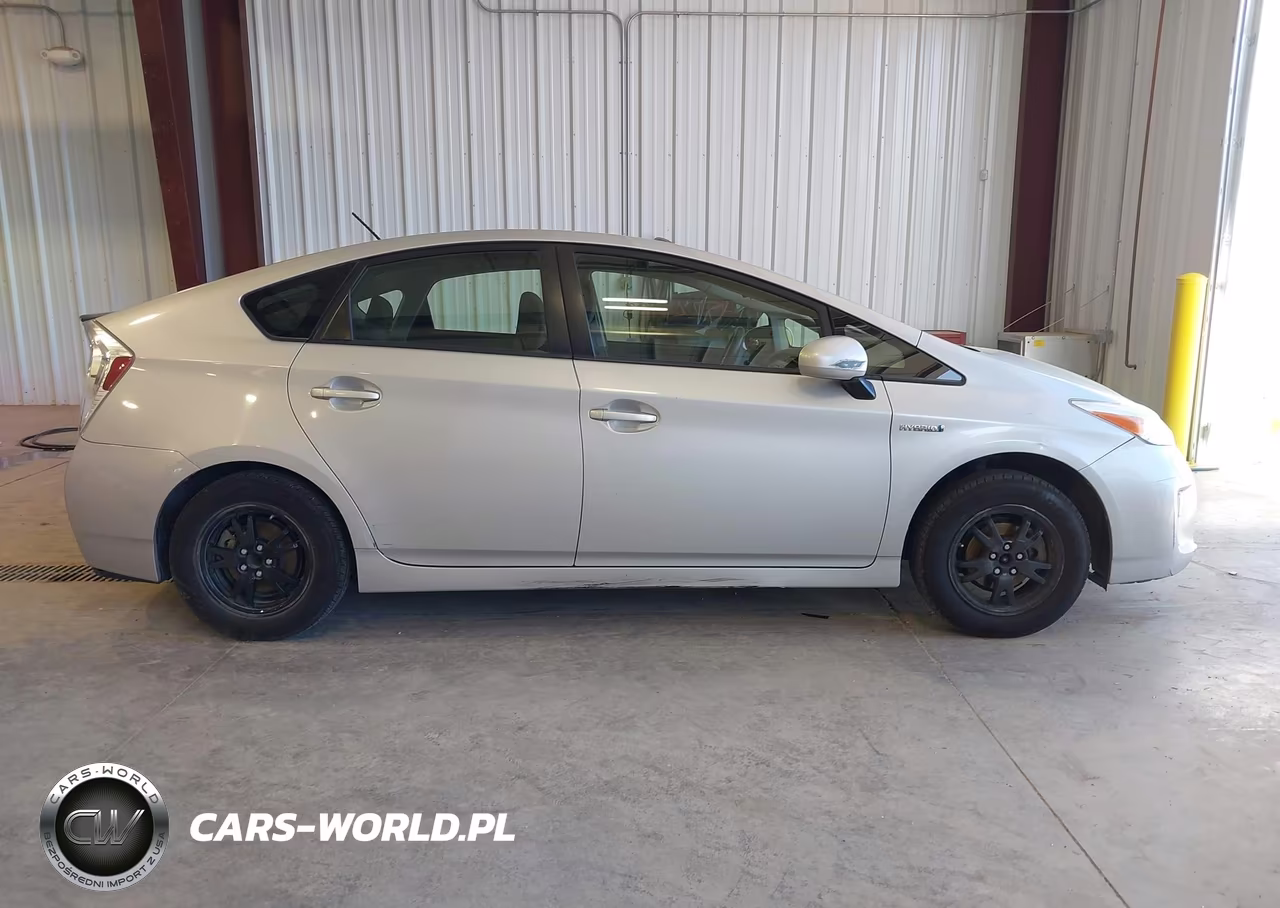 2014 Toyota Prius Two VIN:JTDKN3DU0E0393742 - 14