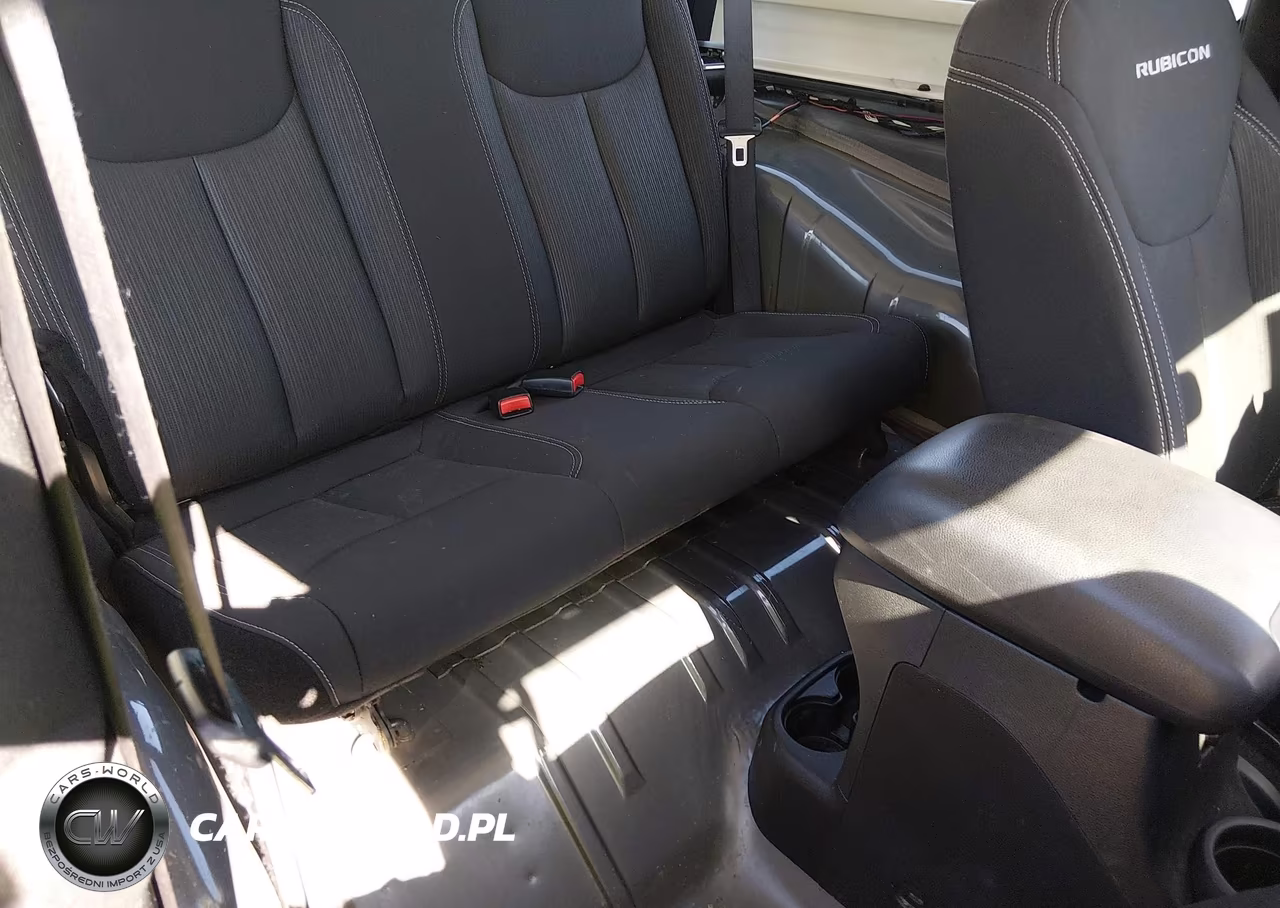 2017 Jeep Wrangler Rubicon 4X4 VIN:1C4BJWCGXHL508701 - 8