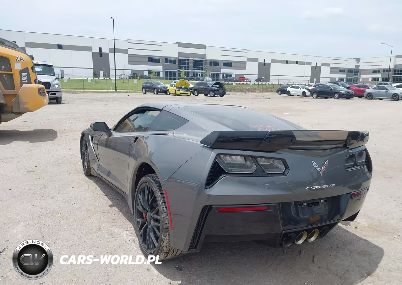 2016 Chevrolet Corvette Stingray VIN:1G1YB2D75G5118423 - 3