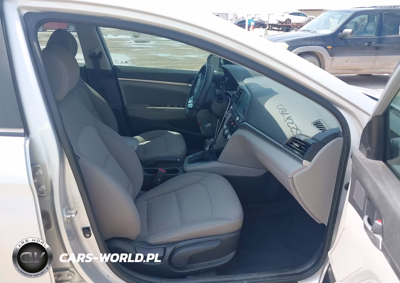 2019 Hyundai Elantra Value Edition VIN:KMHD84LF7KU851544 - 5