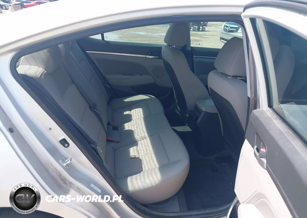 2019 Hyundai Elantra Value Edition VIN:KMHD84LF7KU851544 - 8