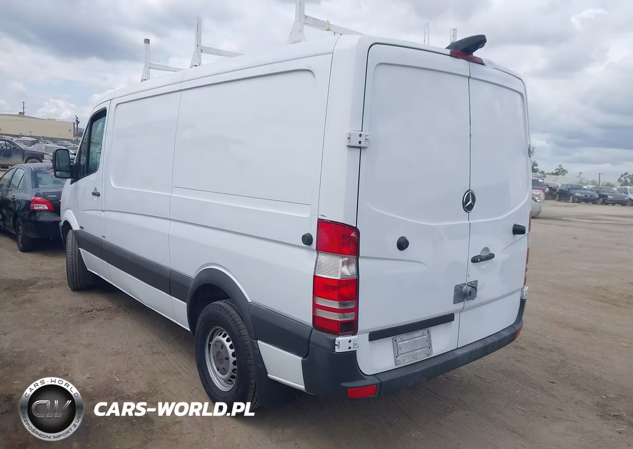 2013 Mercedes-Benz Sprinter 2500 Normal Roof VIN:WD3PE7CC6D5726074 - 3