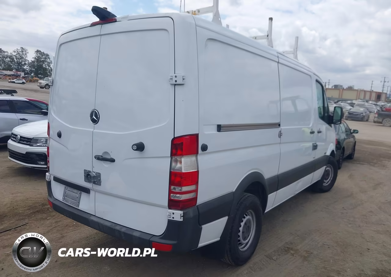 2013 Mercedes-Benz Sprinter 2500 Normal Roof VIN:WD3PE7CC6D5726074 - 4