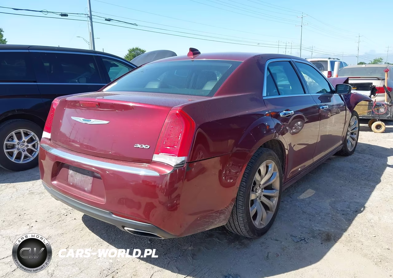 2019 Chrysler 300 Limited VIN:2C3CCAEG5KH609717 - 4