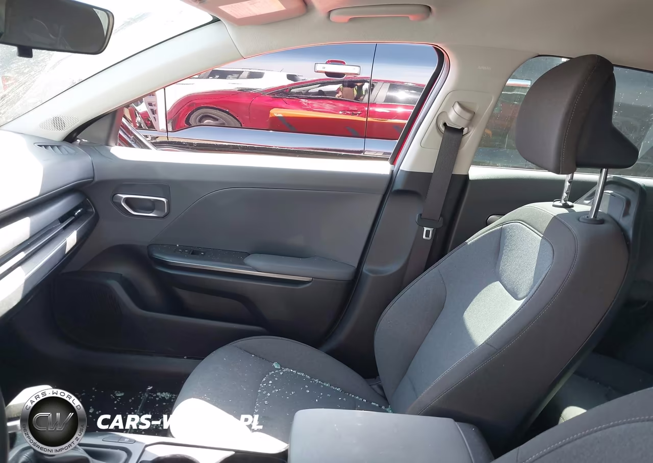 2025 Kia K4 Lxs VIN:3KPFT4DE3SE201268 - 5