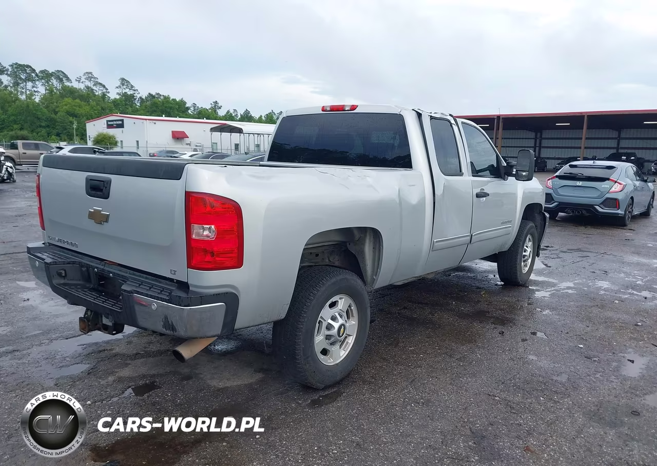 2011 Chevrolet Silverado 2500Hd Lt VIN:1GC2CXCG5BZ248101 - 4