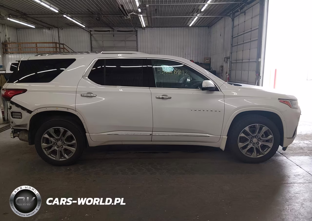 2018 Chevrolet Traverse Premier VIN:1GNEVJKW0JJ109995 - 14