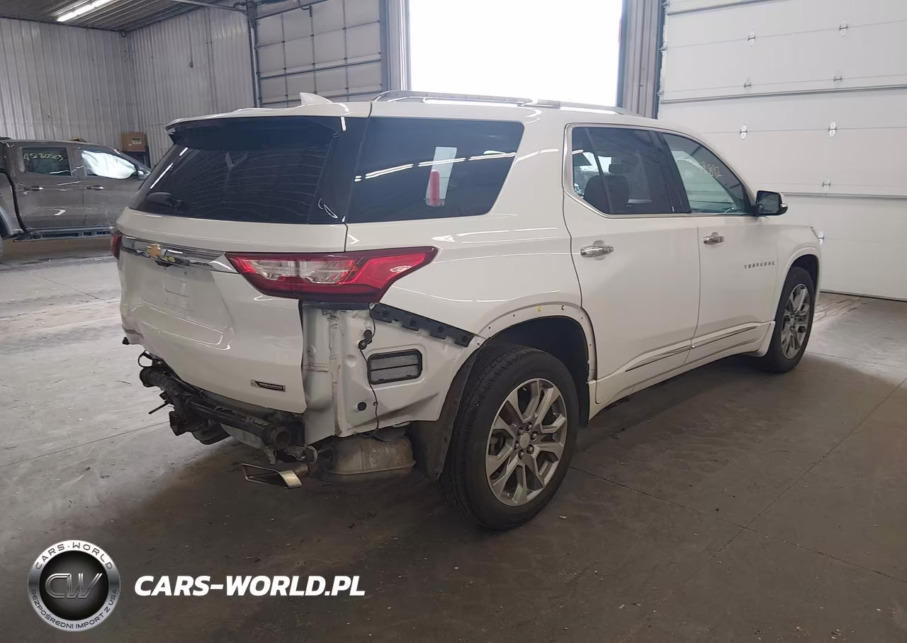 2018 Chevrolet Traverse Premier VIN:1GNEVJKW0JJ109995 - 4
